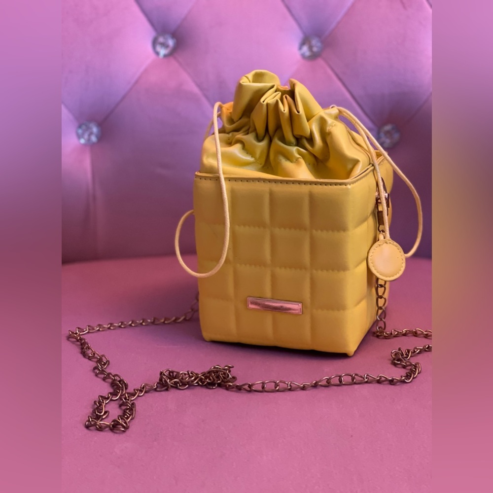Pastel yellow square purse